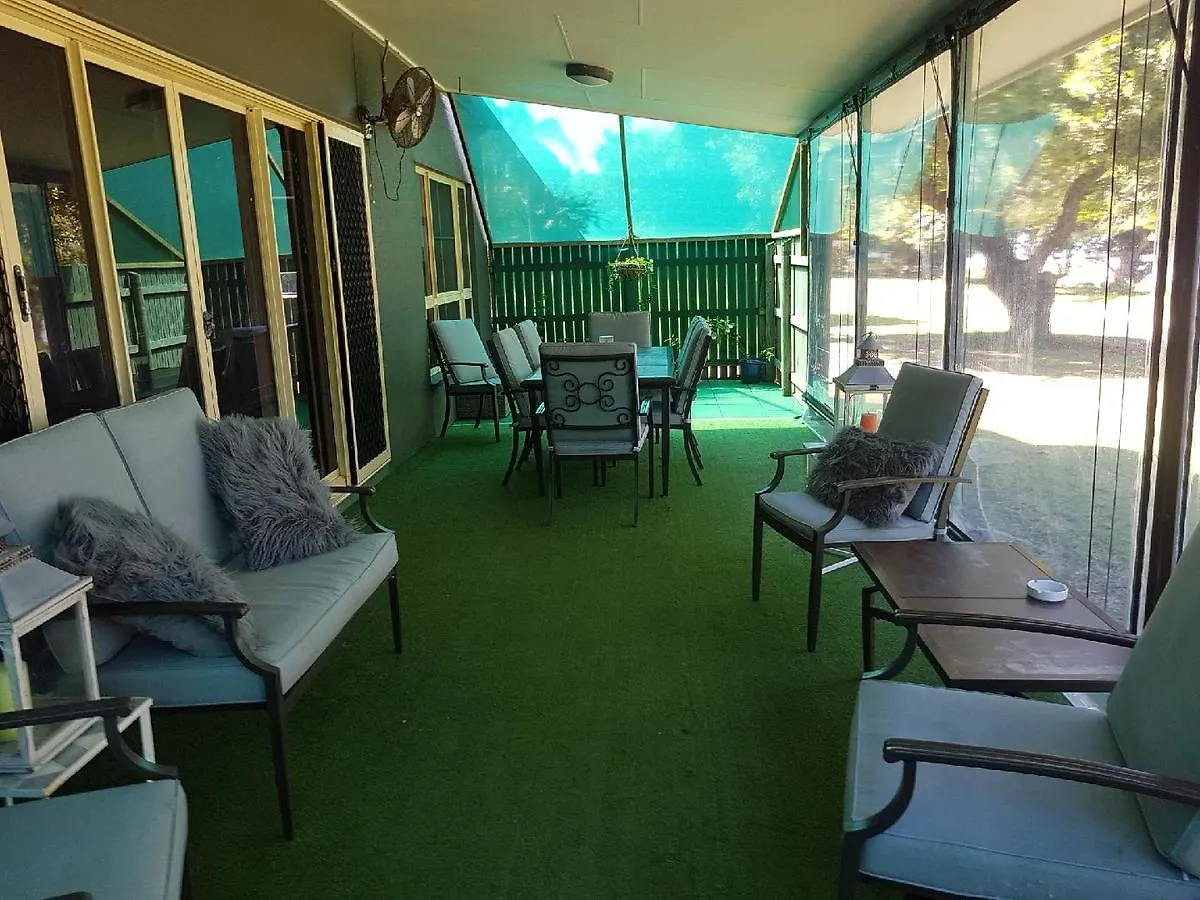 King Reef Resort Kurrimine Beach 3*,